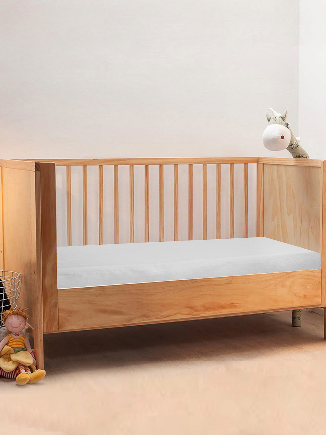 THE BABY ATELIER White Pure Cotton 300 TC Fitted Crib Fine Bedsheet -53 x 26 inches