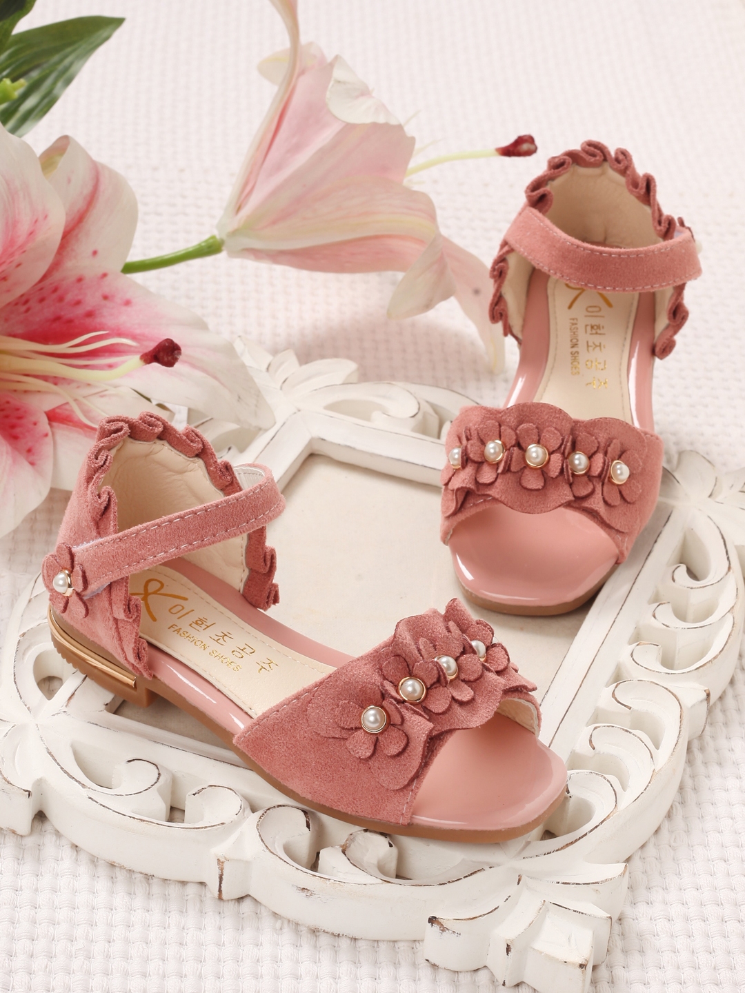 Girls comfy sandals top