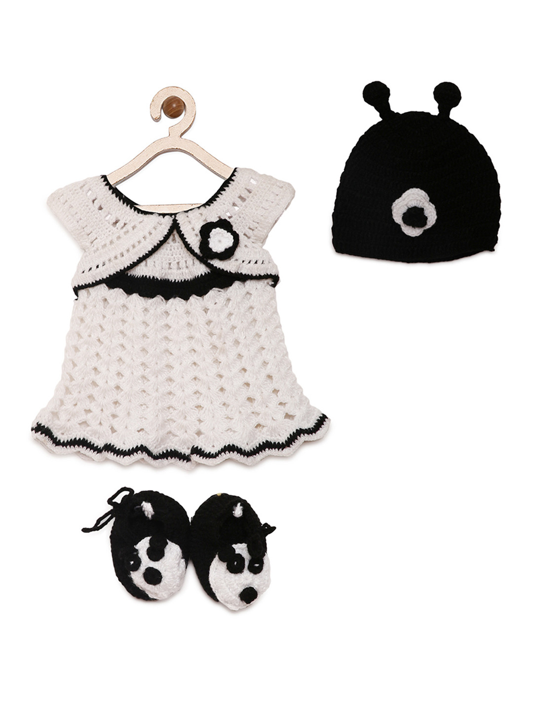 CHUTPUT Girls White Solid Fit and Flare Dress
