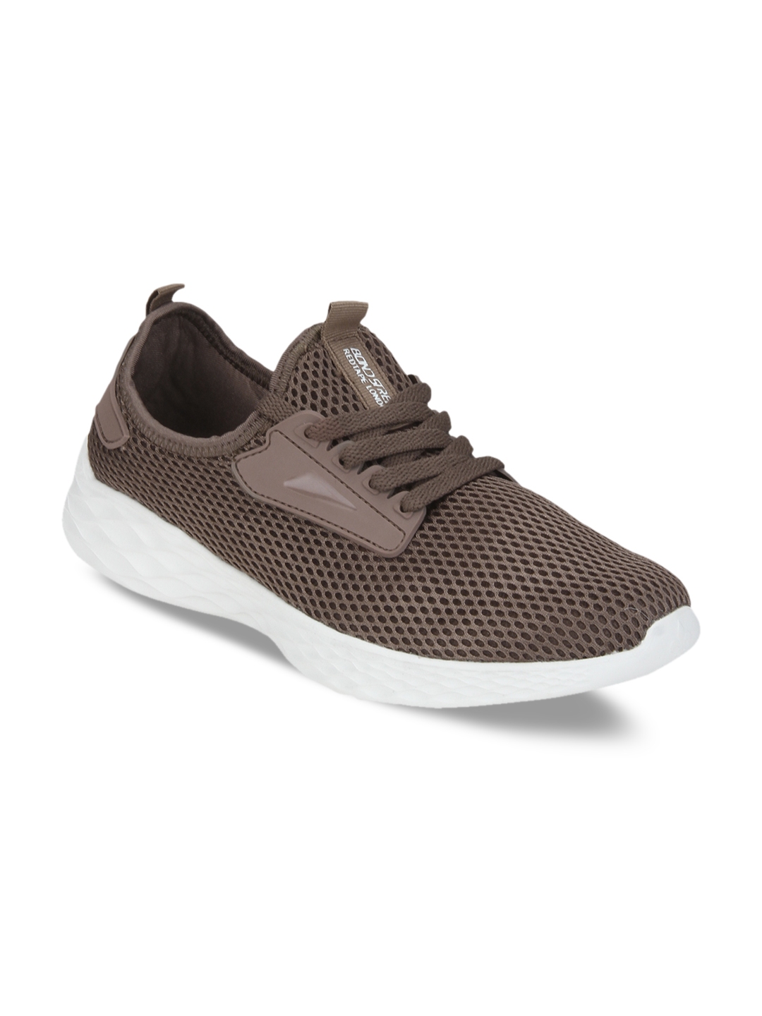 Red tape bond street sports shoes store
