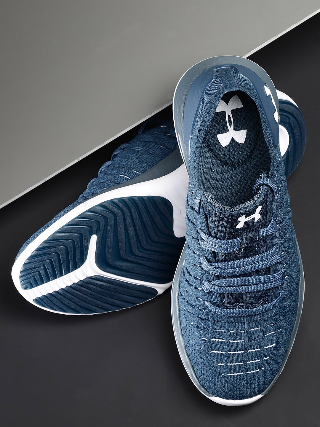 enkel en alleen Ster Tegenslag Buy UNDER ARMOUR Men Teal Blue Slingride 2 Woven Design Sneakers - Casual  Shoes for Men 7590963 | Myntra