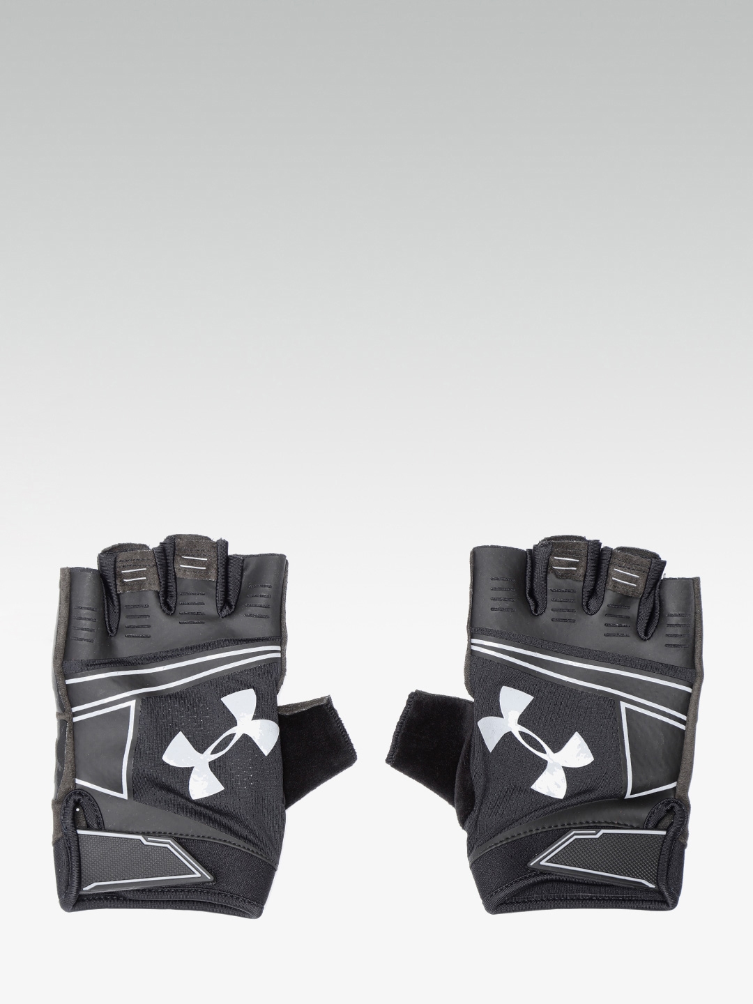 Brisa Laos suficiente Buy UNDER ARMOUR Men Black Coolswitch Flux Training Gloves - Gloves for Men  7606838 | Myntra