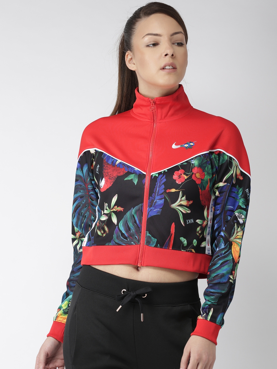 Nike sportswear women's hyper femme clearance windrunner jacket