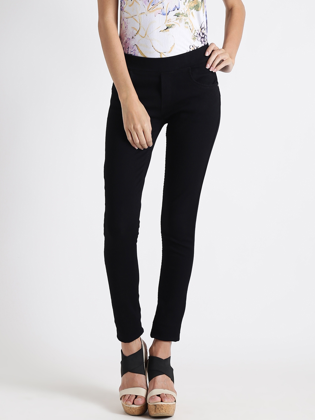 Fashion Forward: Hang N Hold's Chic Jacquard Ladies Jeggings, Slim Fit at  Rs 700 in Ludhiana