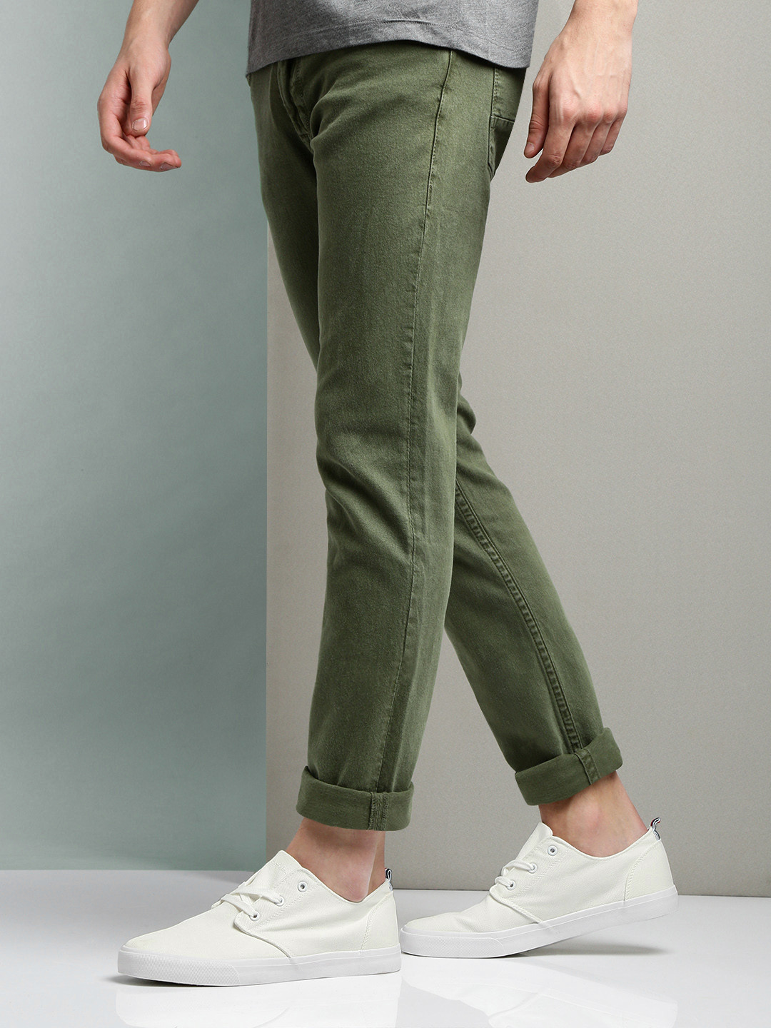 mast & harbour white sneakers