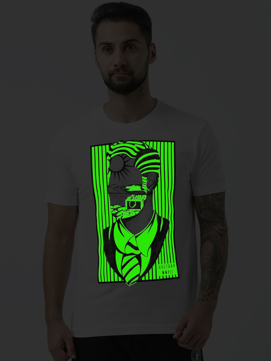 Huetrap Men White Printed Round Neck Glow In The Dark Pure Cotton T-shirt