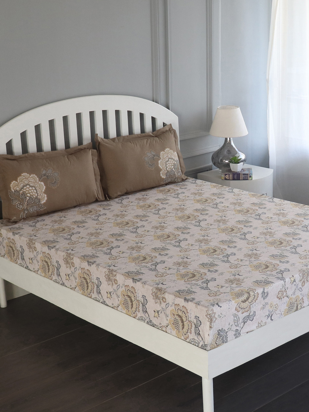 GM Multicoloured Floral Flat 180 TC Cotton 1 Super King Bedsheet with 2 Pillow Covers