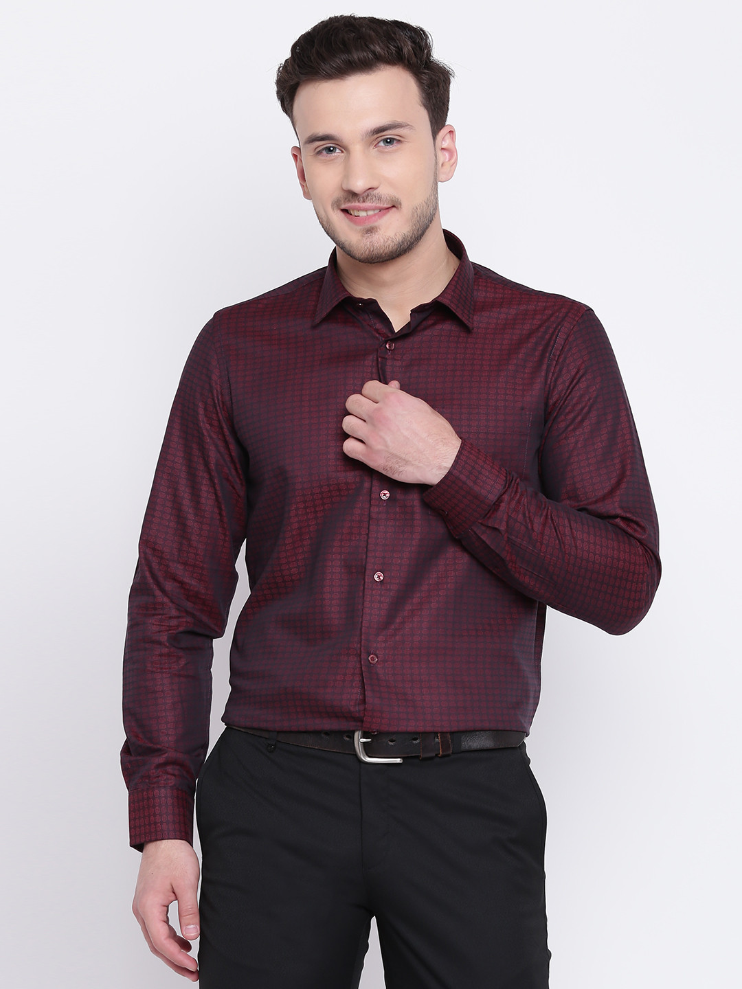 Buy Blackberrys Men Burgundy Slim Fit 