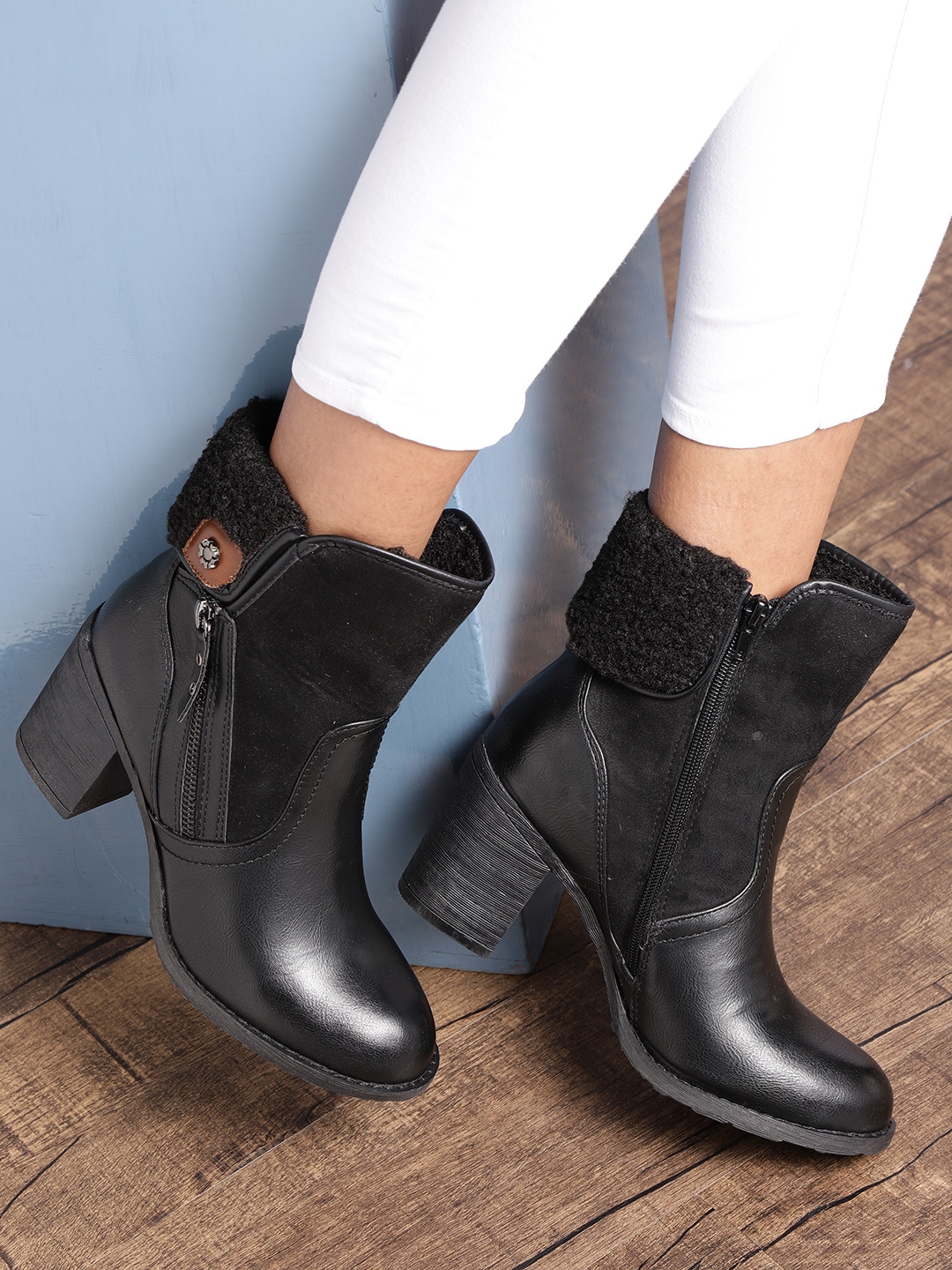 roadster boots for women