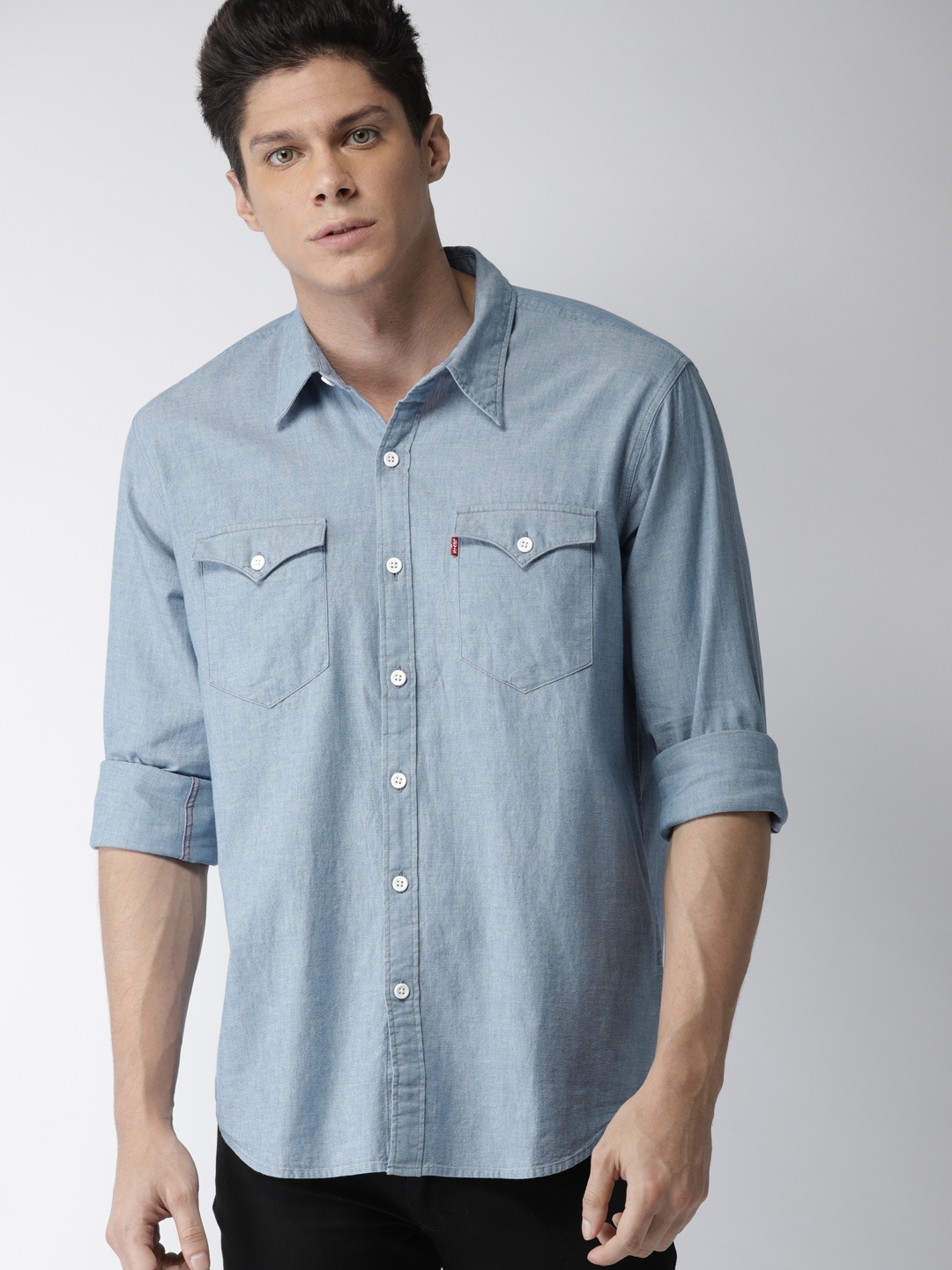 Buy Levis Men Blue Slim Fit Solid Chambray Casual Shirt - Shirts for Men  8198939 | Myntra