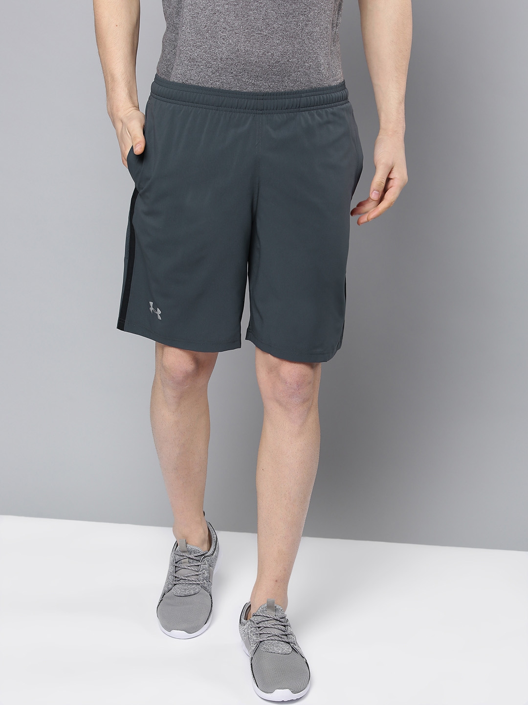 Under armour hotsell launch 9 shorts
