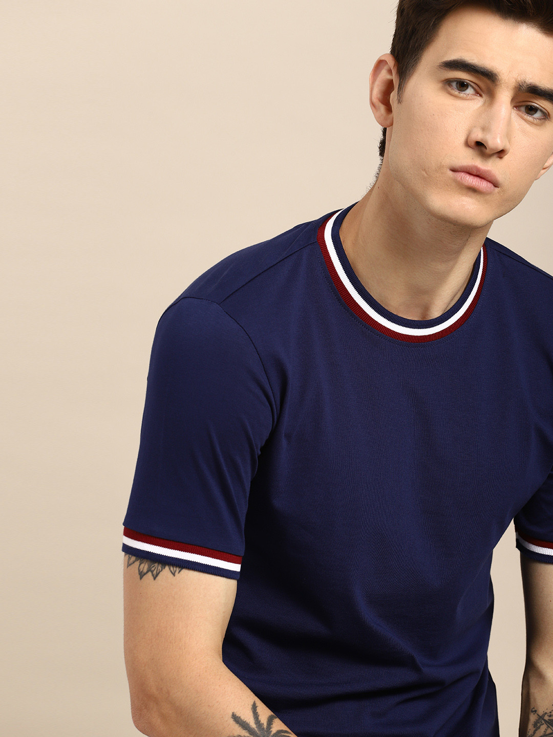 Ether Men Navy Blue Solid Round Neck 
