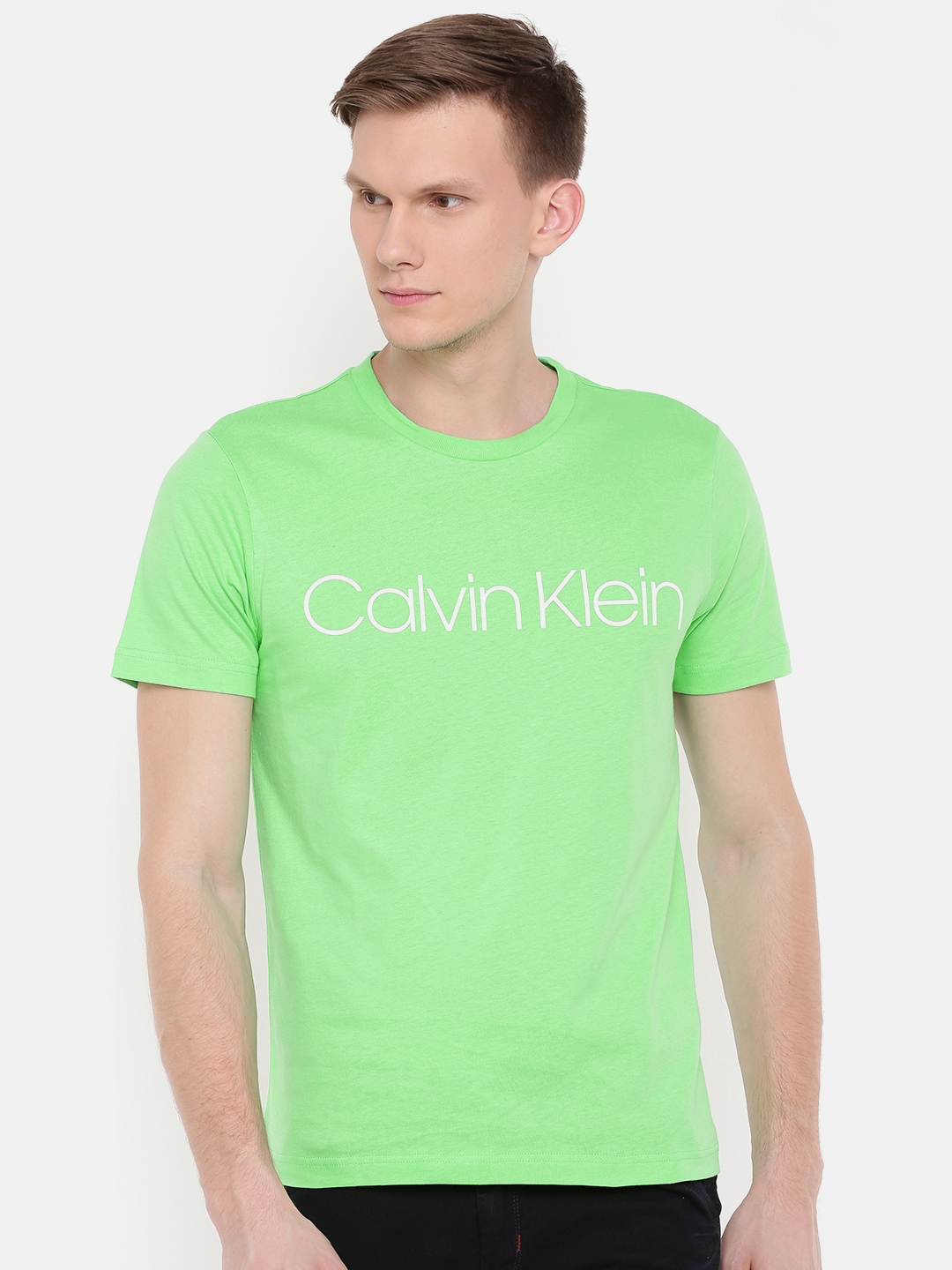 tilbehør samtale Kirurgi Buy Calvin Klein Jeans Men Green Printed Round Neck Pure Cotton T Shirt -  Tshirts for Men 8509657 | Myntra