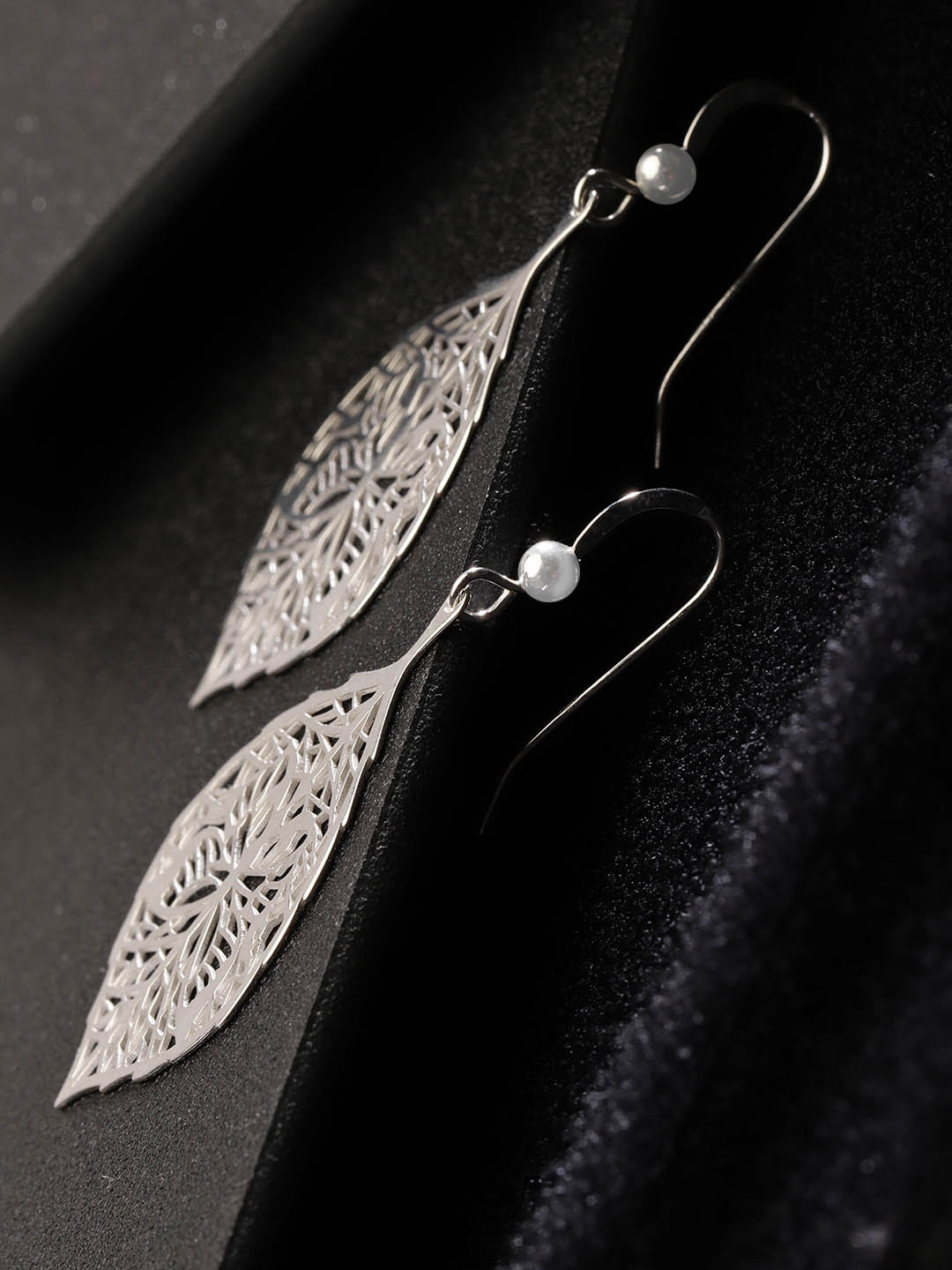 Carlton London 925 Sterling Silver Filigree Leaf Shaped Drop Earrings