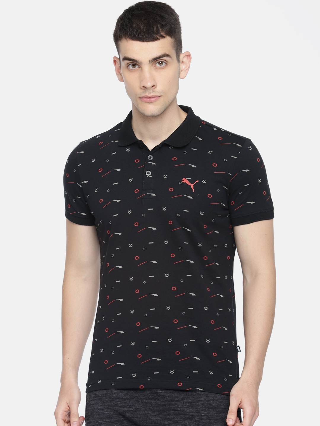 black t shirt with red collar