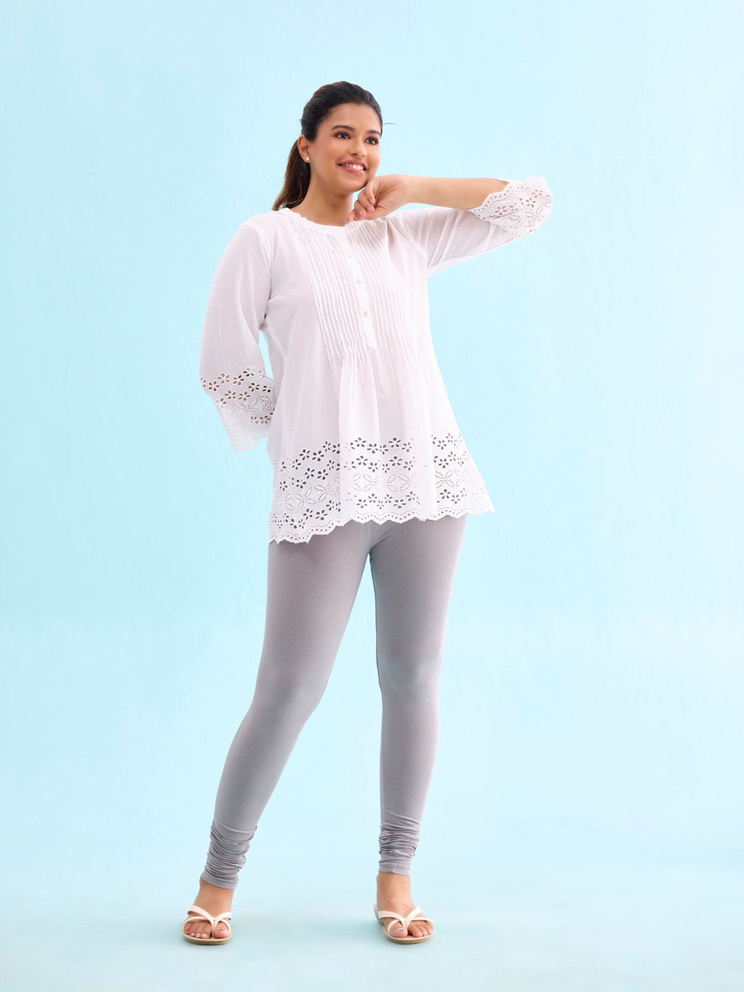 Go Colors Women Grey Solid Churidar Length Leggings