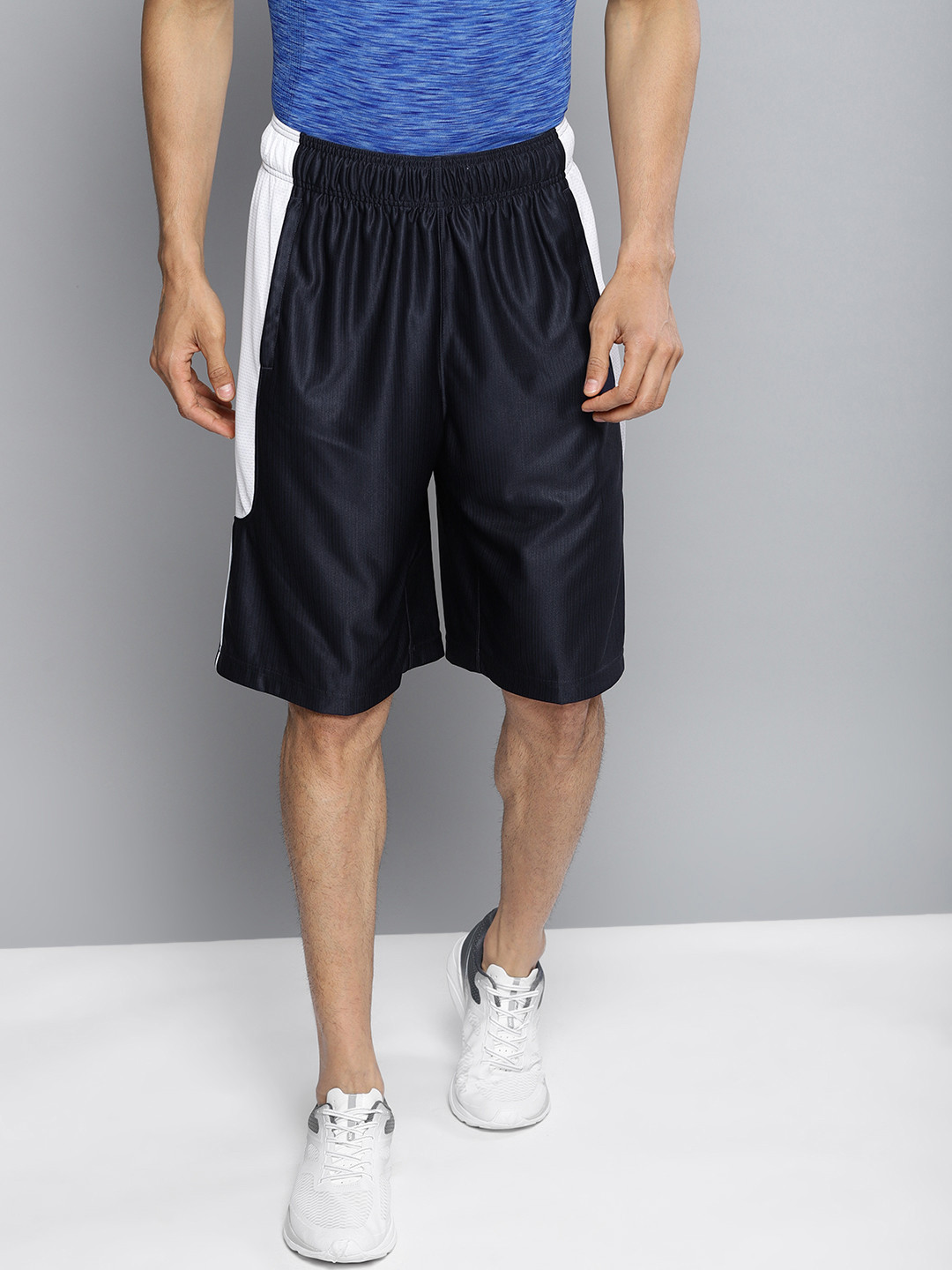 Buy UNDER ARMOUR Men Navy Blue \u0026 White 