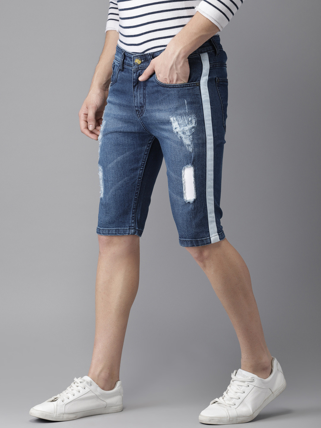 Campus Sutra Men Blue Washed Ripped Regular Fit Denim Shorts