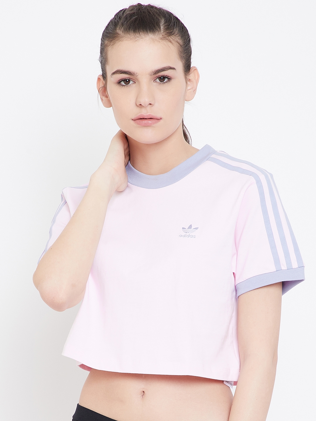 nuez coser A gran escala Buy ADIDAS Originals Women Pink Cropped T Shirt - Tshirts for Women 8809809  | Myntra
