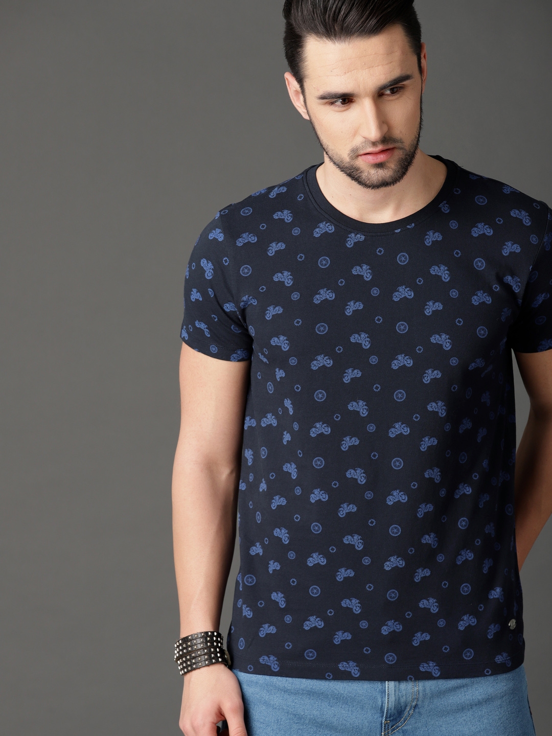 T shirts for online men on myntra