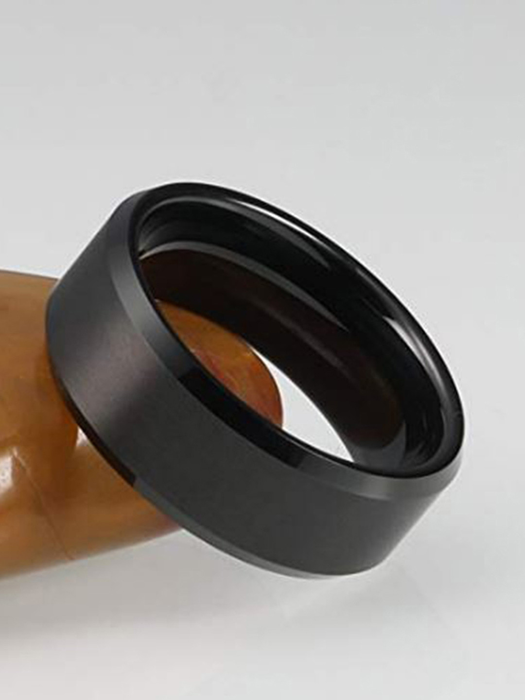 Peora Men Titanium Band Ring