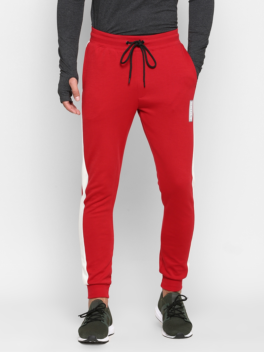 skult by shahid kapoor joggers