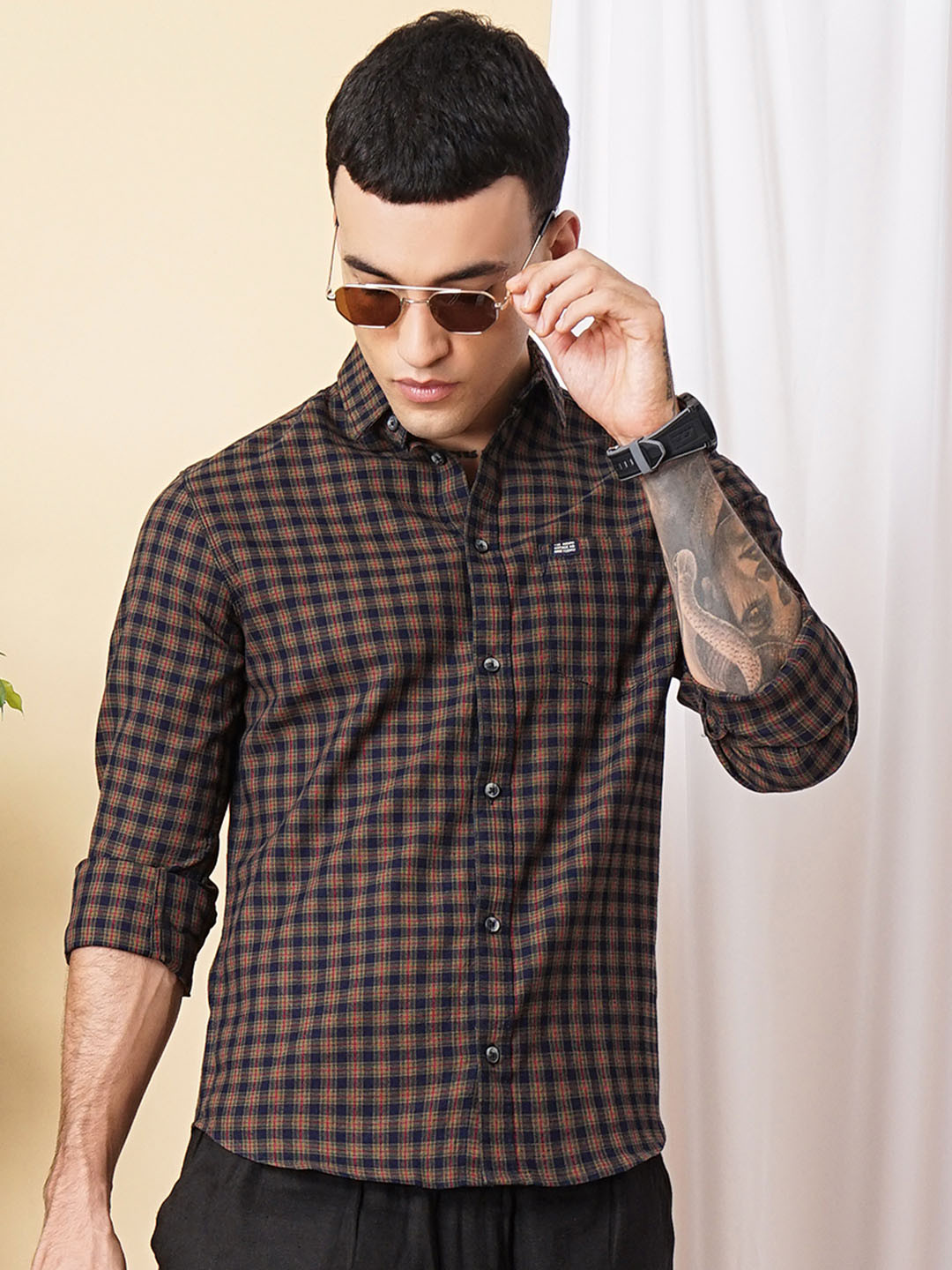 The Indian Garage Co Men Navy & Khaki Regular Fit Checked Casual Shirt