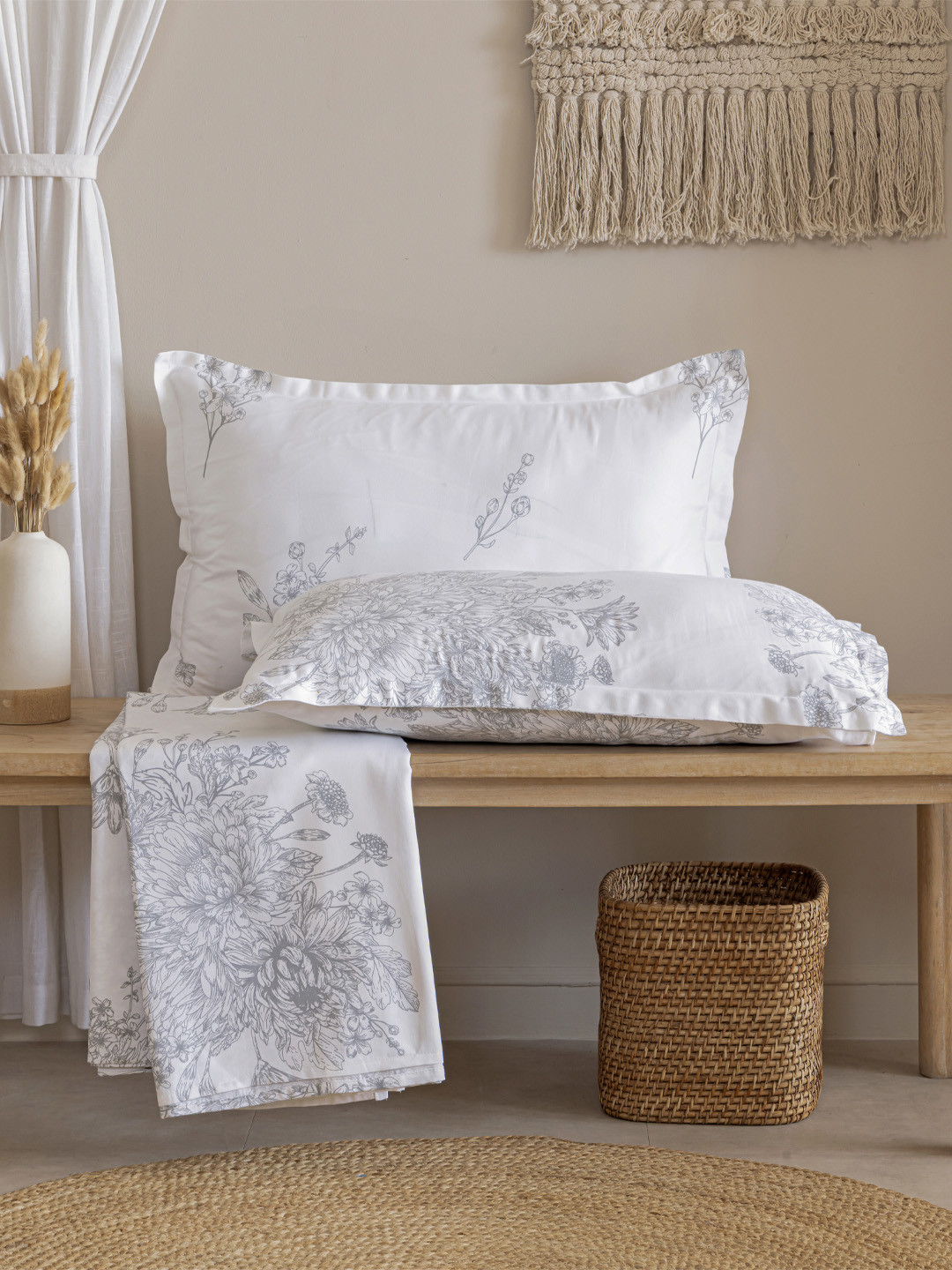 SWAYAM White Ethnic Motif 250 TC Pure Cotton King Bedsheet & 2 Pillow Covers