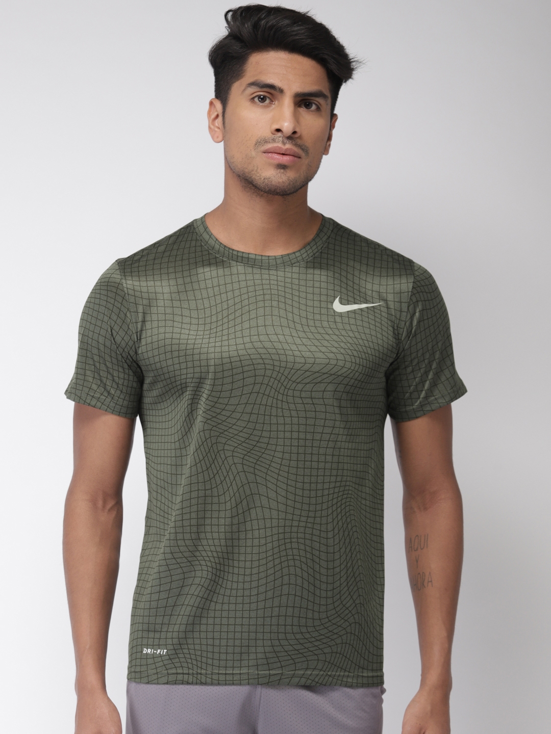 Buy Nike Men Grey \u0026 Olive Green 