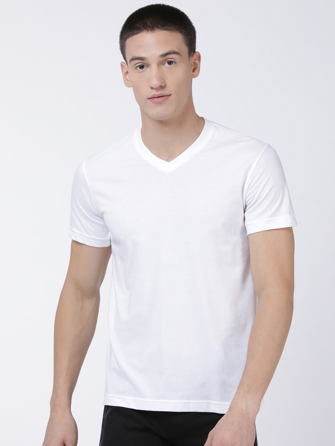 Buy Levis Men White Solid V Neck T Shirt - Lounge Tshirts for Men 9261545 |  Myntra