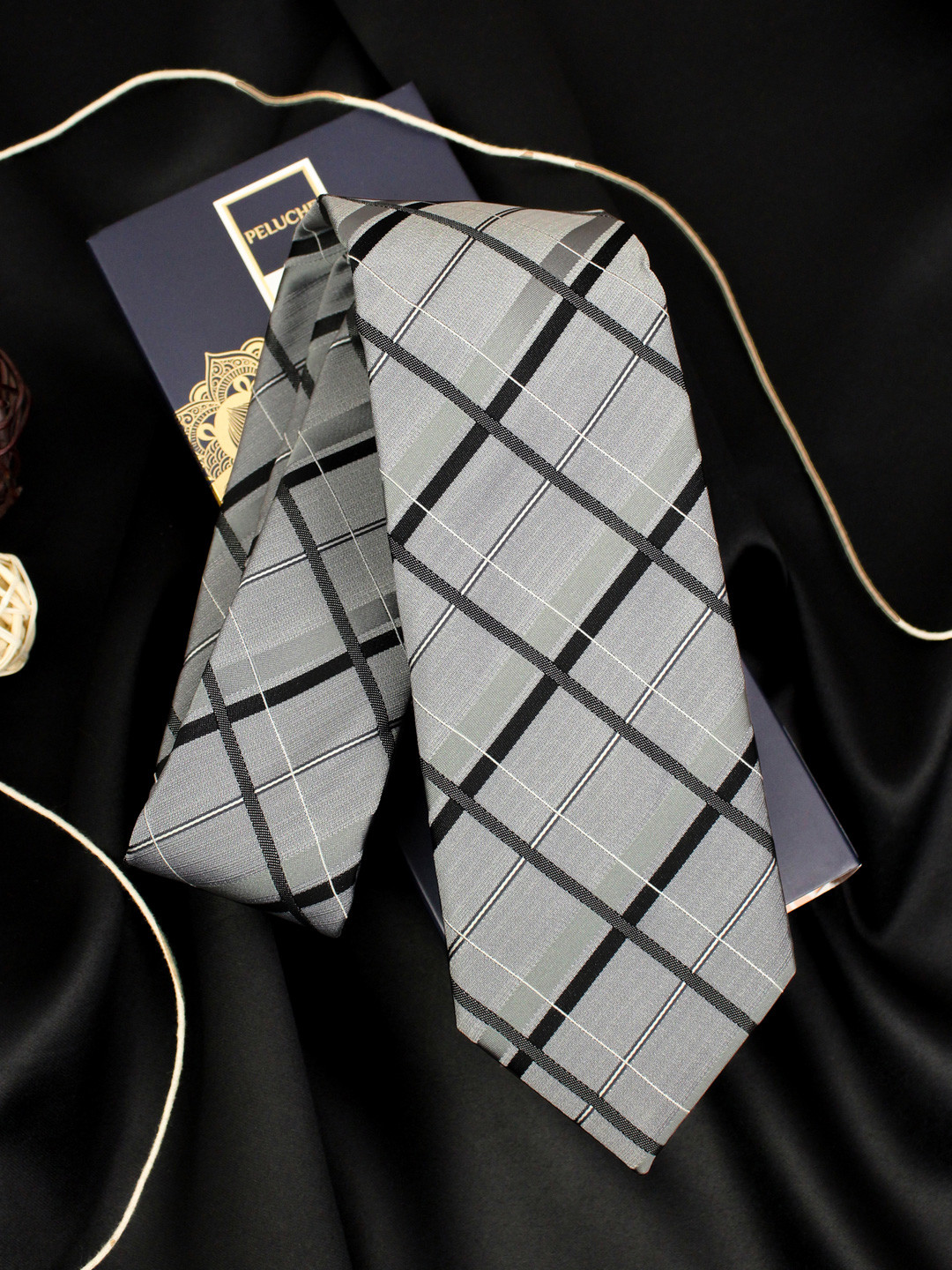 PELUCHE Grey Checked Broad Tie