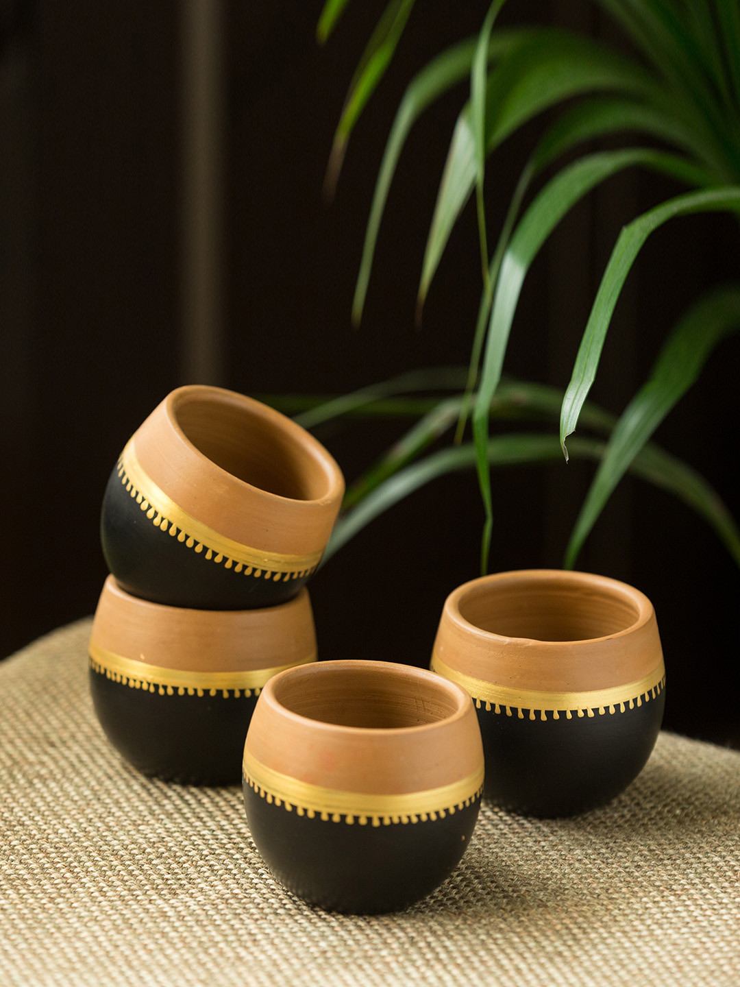 ExclusiveLane Chava 2 Tiger Brown Terracotta Hand-Painted 4 Piece Kulladhs-165ml