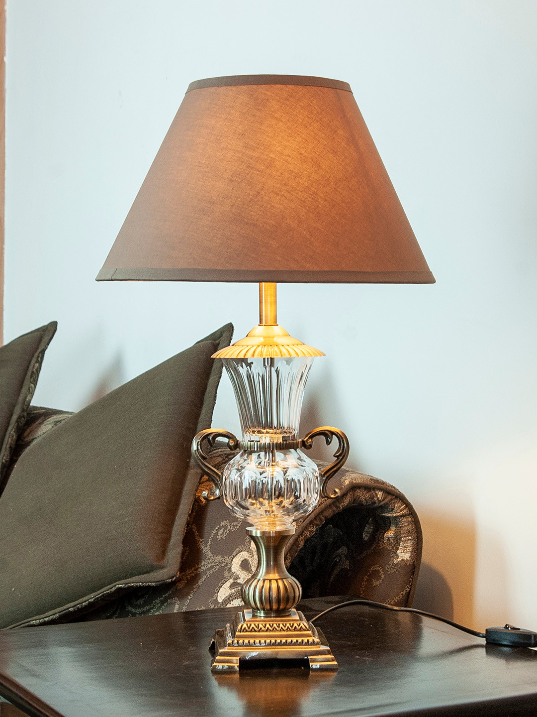 THE LIGHT STORE Gold-Toned & Brown Solid Solid Contemporary Table Lamp with Shade
