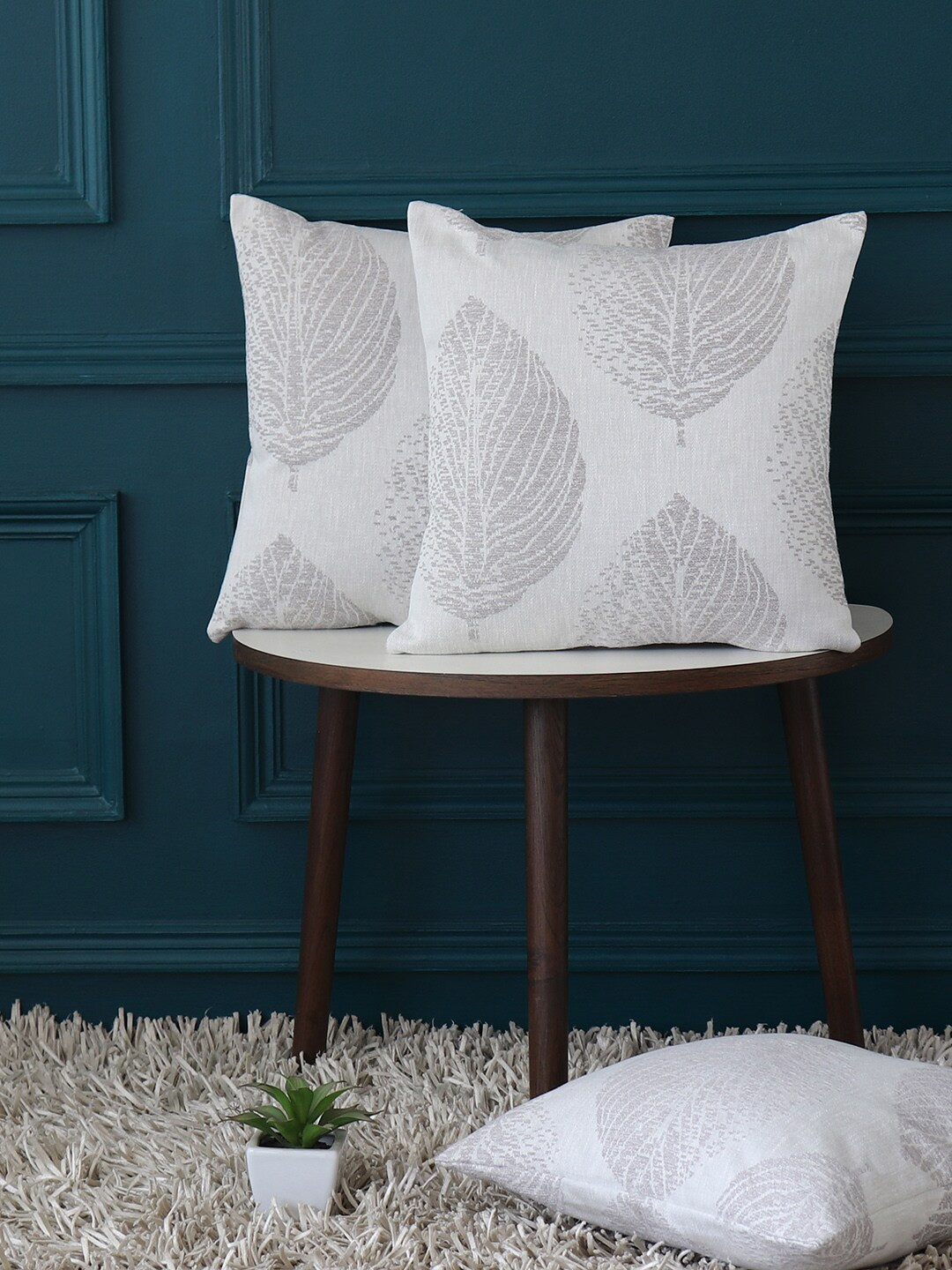GM White Set of 3 Self Design Square Cushion Covers