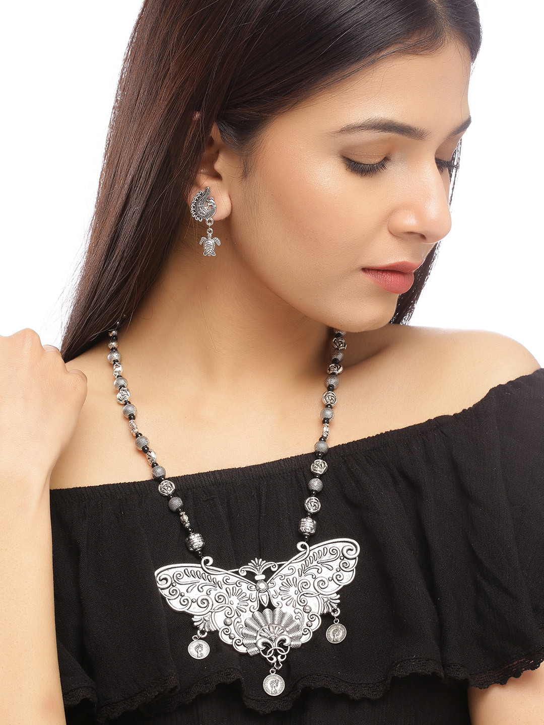 Silvermerc Designs Women Oxidised Silver-Plated & Black Jewellery Set