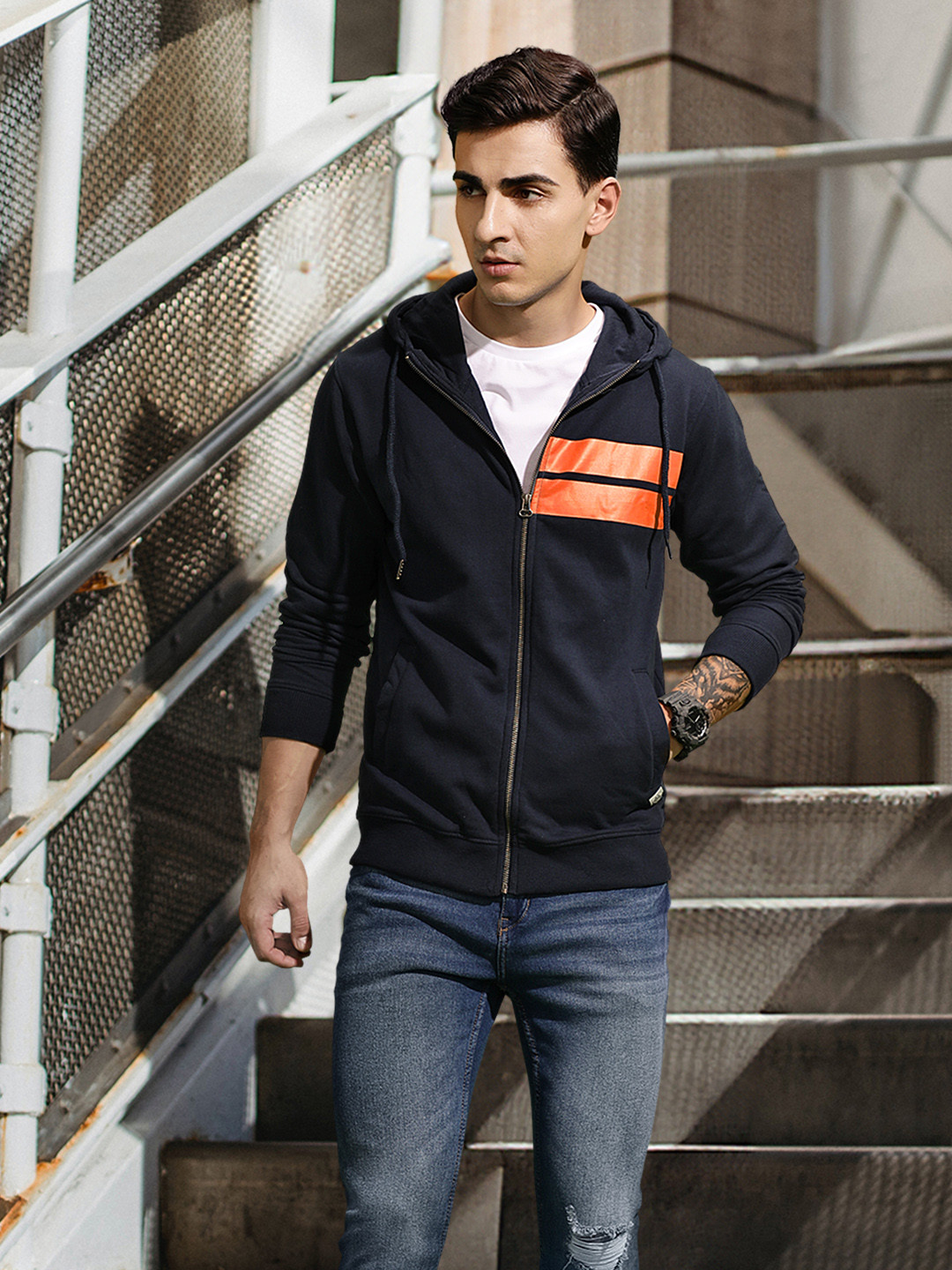 The Roadster Lifestyle Co Men Navy Blue Solid Hooded Sweatshirt