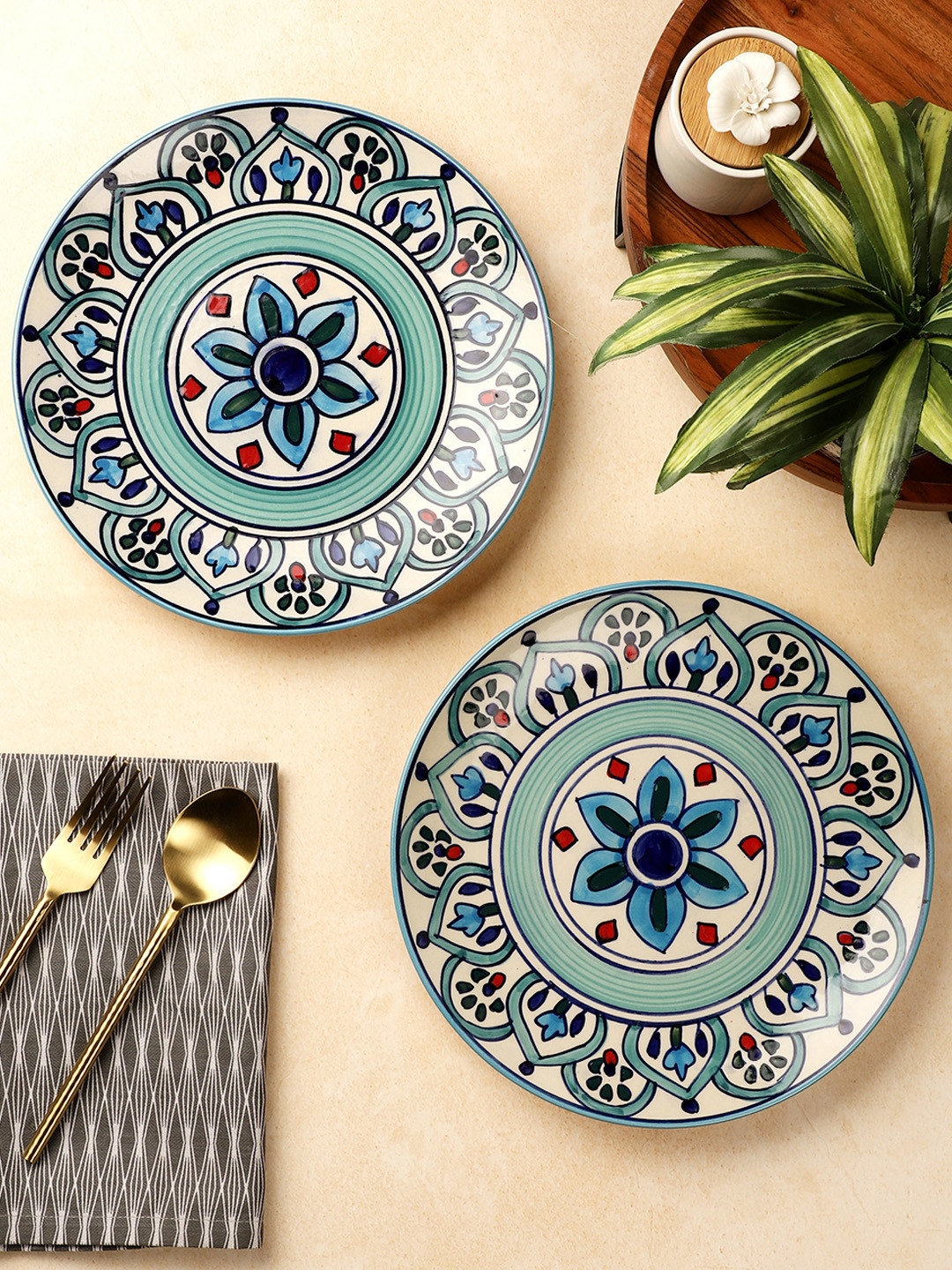 VarEesha Set of 4 Off-White & Blue Printed Ceramic Plates