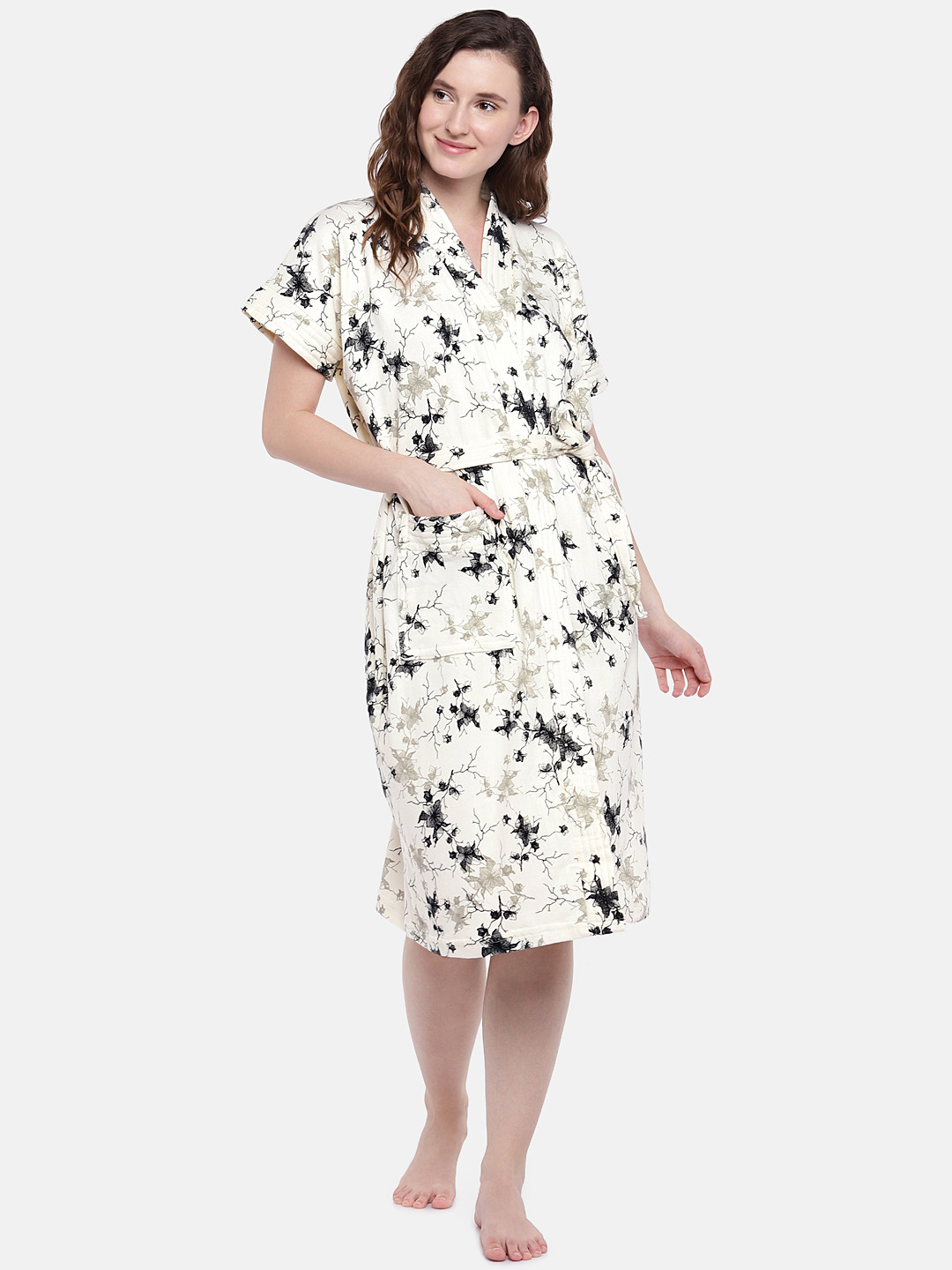 Sand Dune Women Black & Cream Printed Bath Robe 7106
