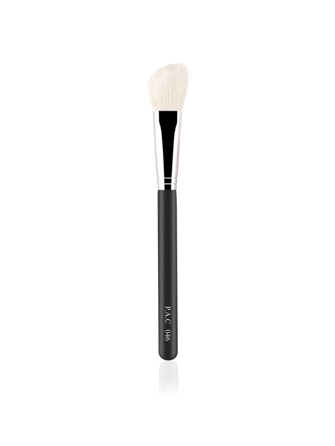 PAC Contouring Brush 046