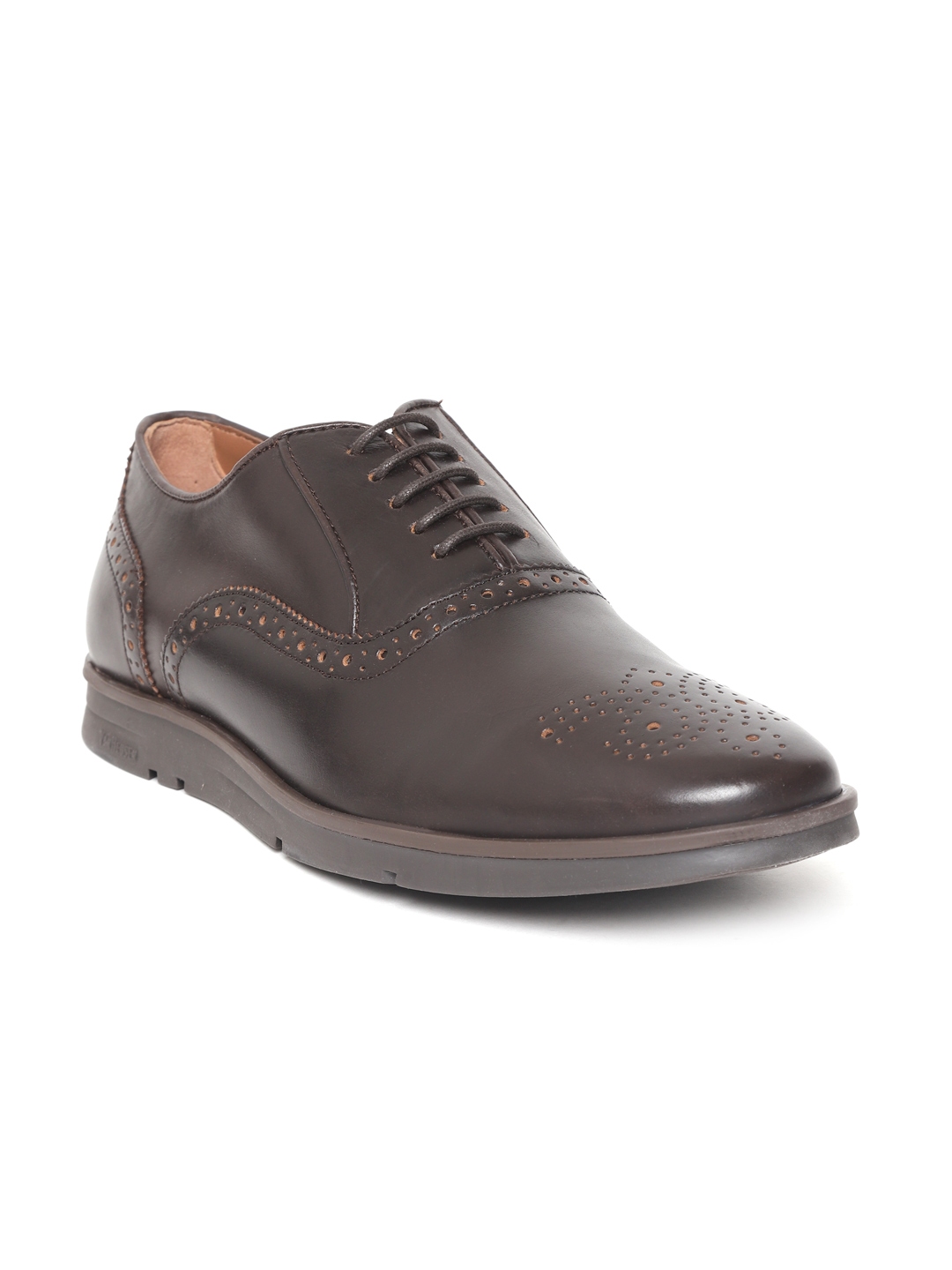 Van heusen best sale shoes myntra