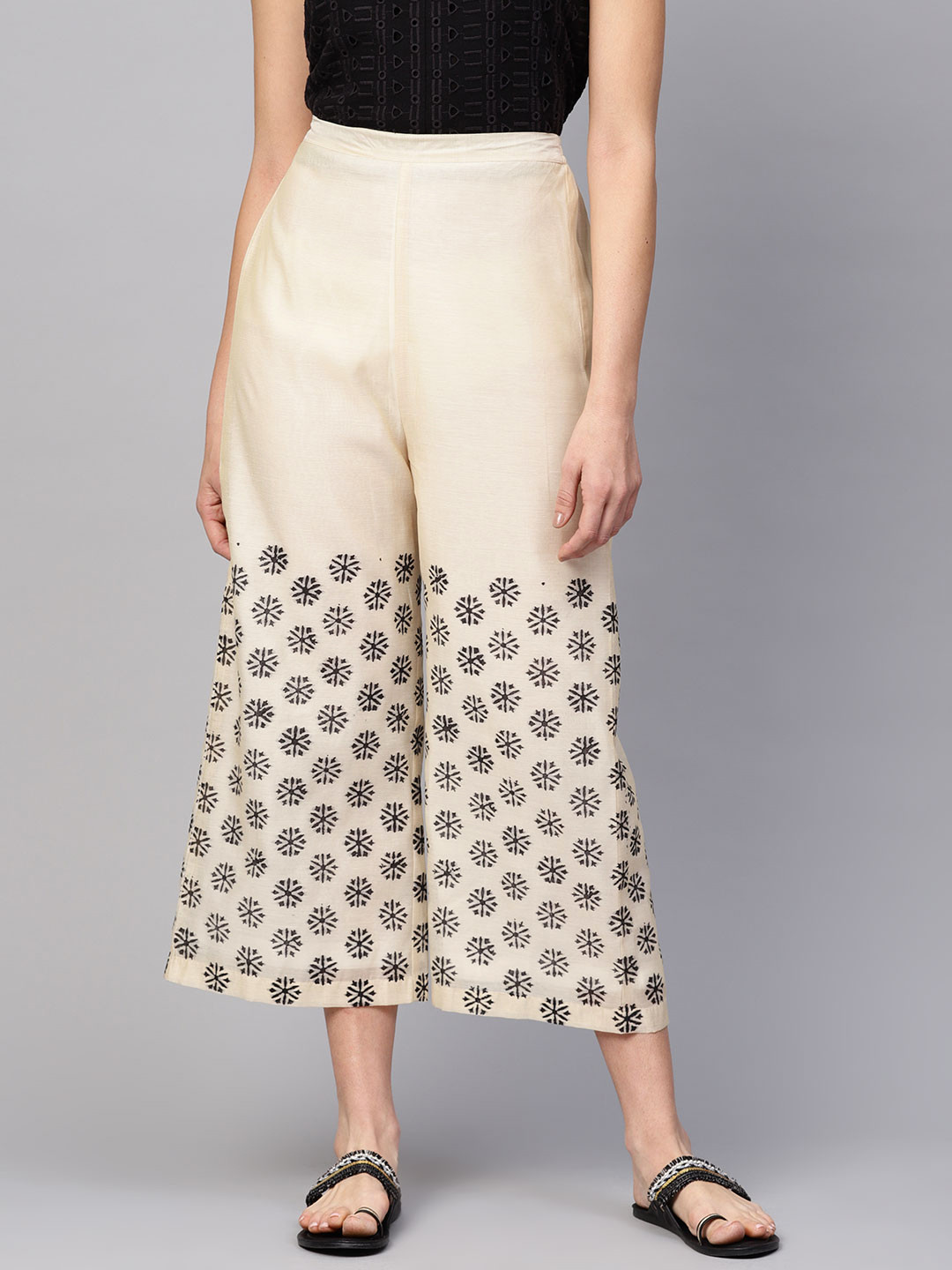 Pannkh Women Beige & Black Block Printed Crop Straight Palazzos