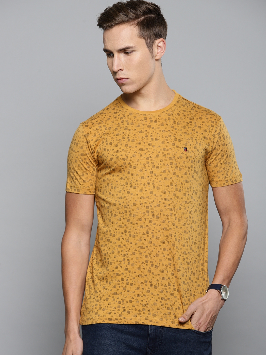 mustard yellow shirt with jeans