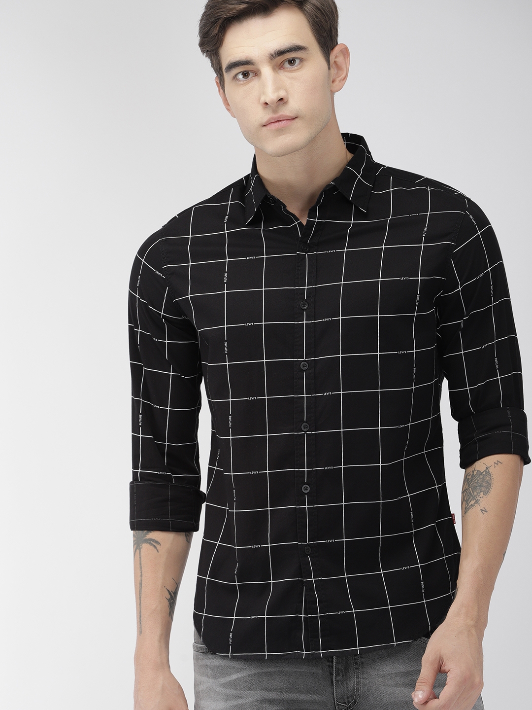 Buy Levis Men Black & White Slim Fit Checked Casual Shirt - Shirts for Men  9982789 | Myntra