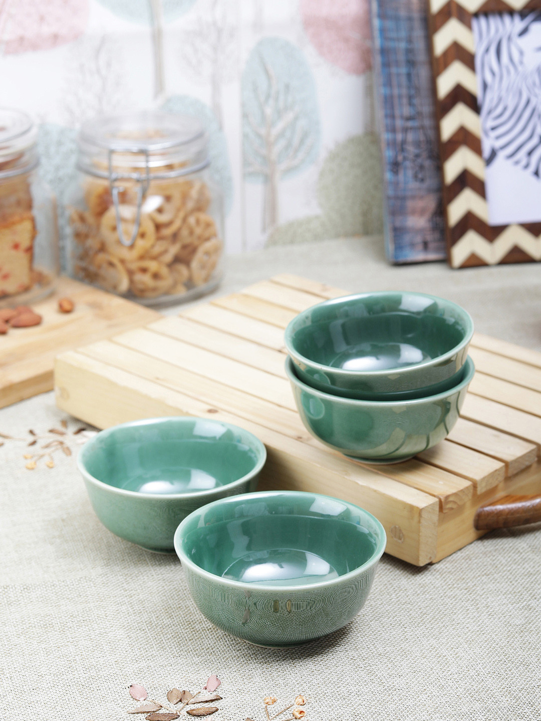 VarEesha Set of 4 Green Hand-Painted Ceramic Bowls