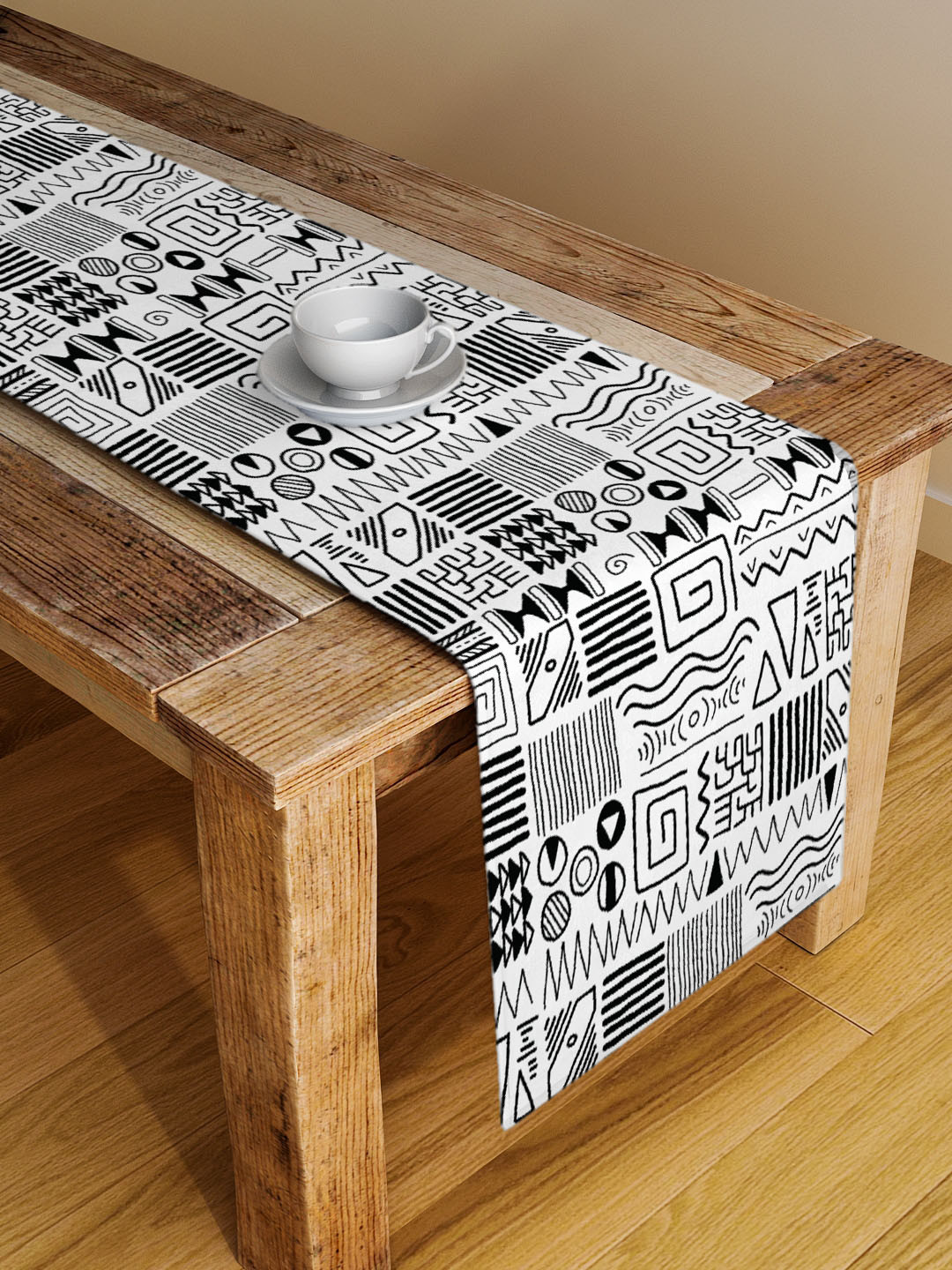 Alina decor Off-White & Black Aztec Table Runner