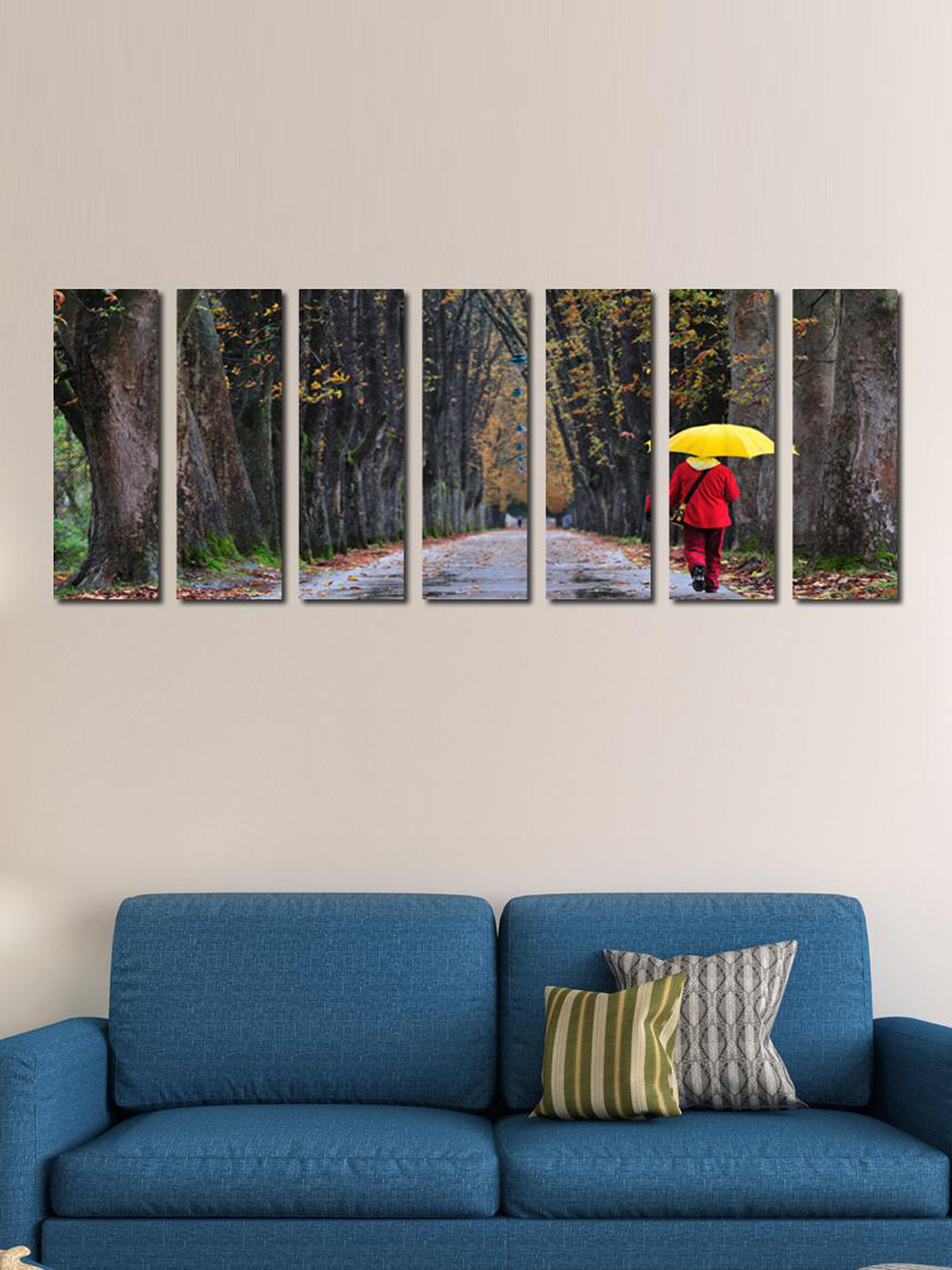 999Store Set of 7 Multicoloured People Walking in Long Alley at Fall Season Wall Art