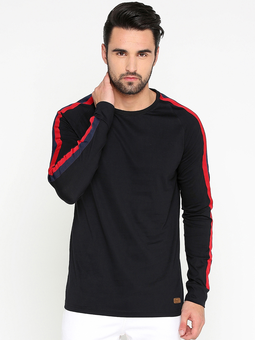 For 380/-(70% Off) Men's Solid Full Sleeves Raglan Neck Black Cotton T-shirt at Myntra
