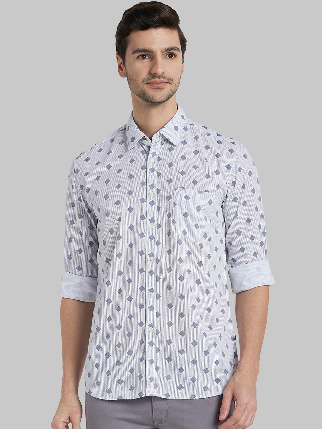 Parx Men White & Blue Regular Fit Printed Casual Shirt