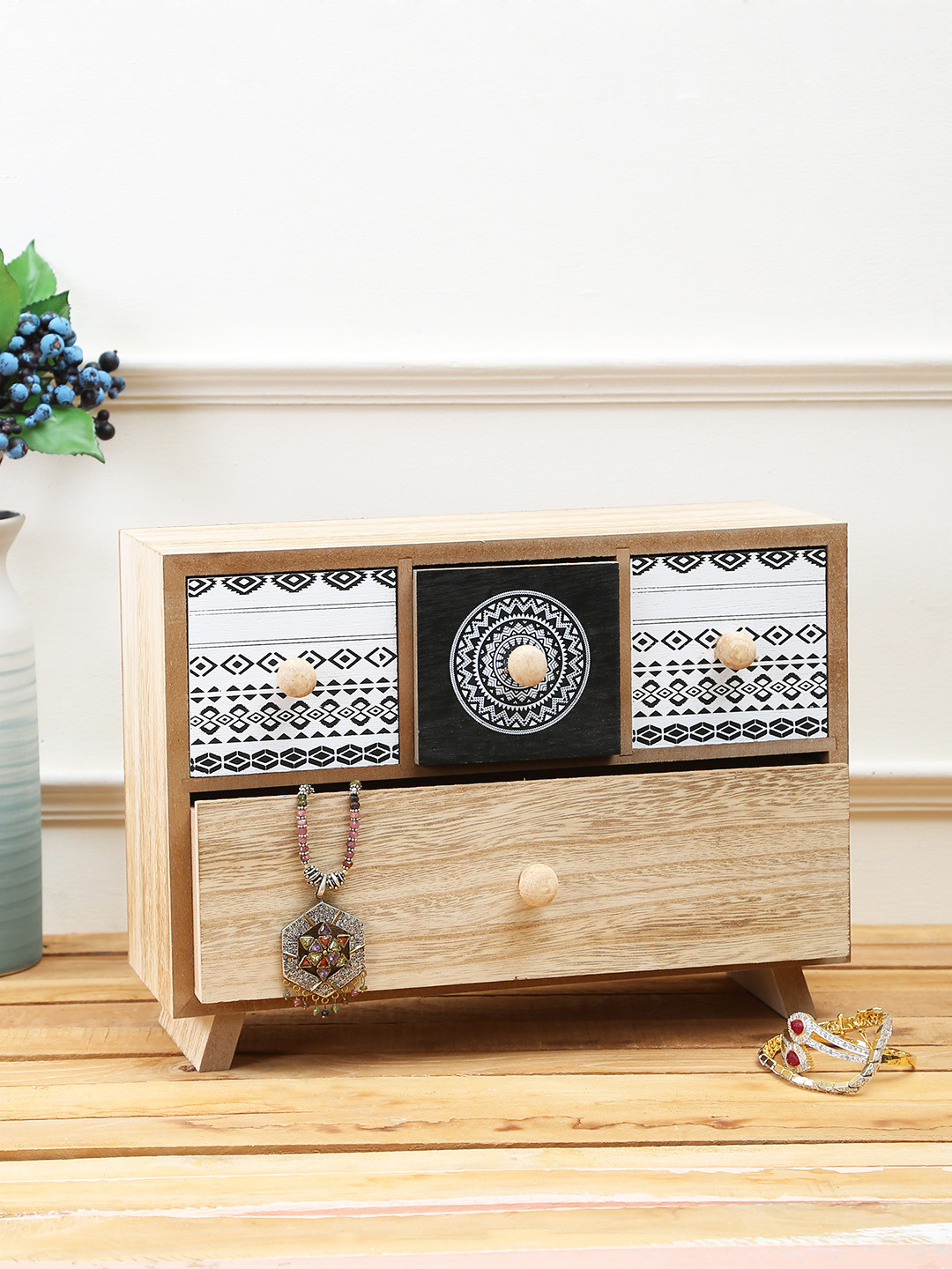Aapno Rajasthan Beige Tribal Printed Wooden Jewellery Organiser