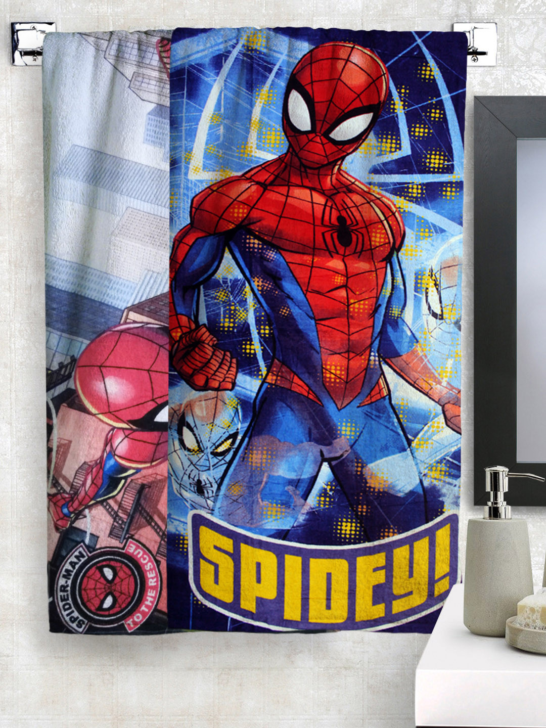 Marvel Kids Set of 2 Multi-Coloured Spiderman Printed 350GSM Bath Towels